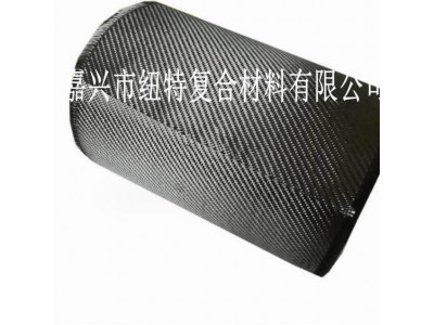 12K400g 高强度单向碳纤维布 材质:12K碳丝 克重:400克 幅宽:10cm-150cm可定制 卷长:100 厚度:0.2mm 200和300g 常年稳定生产,需要一级布或图4